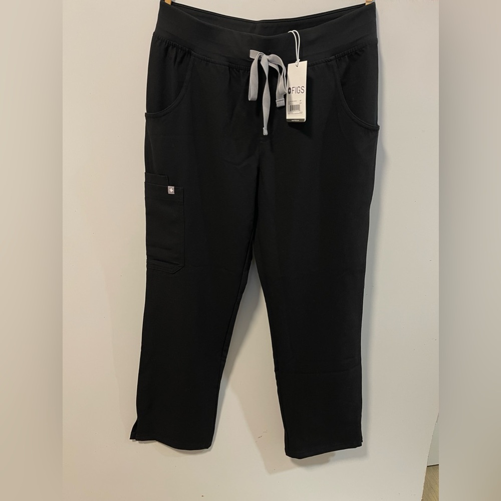 Lot of 3 FIGS W KADE CARGO SCRUB BLACK and 2 CATARINA PETITE SCRUB GREEN Small - Picture 7 of 10